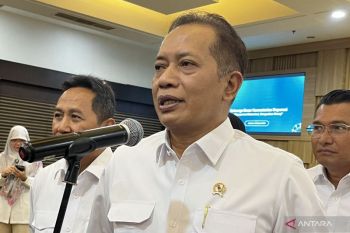 Menkop sebut pinjaman dengan bunga 6 persen di Kopdes untuk salah satu lawan rentenir