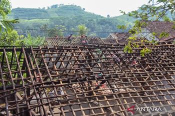 Dihantam Angin Kencang, 83 Rumah di Ciamis Rusak!