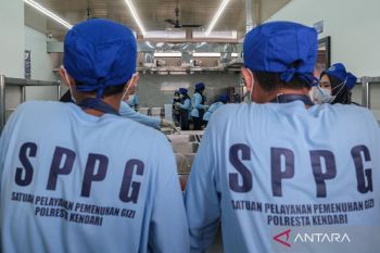 BGN ungkap alasan tunjuk Polri, TNI, dan Kadin awal Program MBG