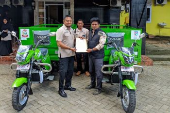 Perumda Pasar Makassar terima bantuan motor tiga roda Bank Sulselbar