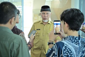 Gubernur Mahyeldi Dorong Produk Industri Lokal Jadi Prioritas Pembangunan di Sumbar