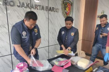 Polisi ungkap kasus penipuan "black dollar"
