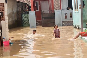 Hujan 10 jam, ratusan rumah di Cilegon kembali terendam banjir