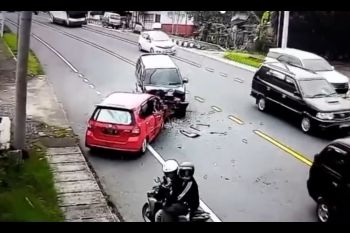 Kecelakaan adu banteng di Temanggung terekam CCTV, satu korban tewas