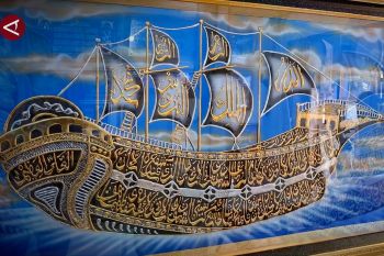 Melongok indahnya seni kaligrafi arab timbul di Kota Tembakau