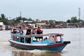 Ngabuburit sambil wisata susur menikmati eksotisme Sungai Martapura