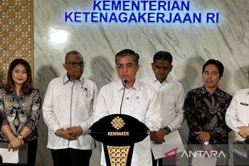 Menaker imbau perusahaan swasta/BUMN WFH pekerja sehari semingu