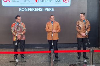 OJK dan SRO tuntaskan 4 proposal reformasi transparansi pasar modal RI