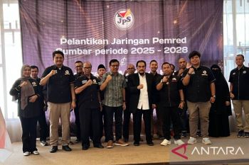 Kepengurusan 2025-2028 dilantik, Adrian Tuswandi kembali pimpin Jaringan Pemred Sumbar