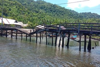 Pascagempa magnitudo 7,6 di Maluku Utara, peringatan tsunami dicabut