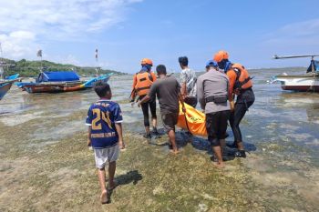 Tim SAR temukan seorang nelayan yang hilang di perairan Garut