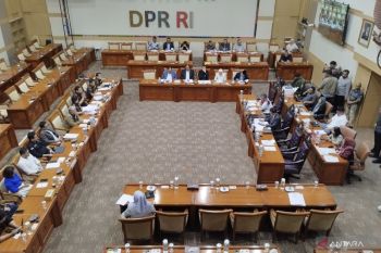 Anggota DPR minta jajaran Kejari Karo disanksi tegas imbas kasus Amsal