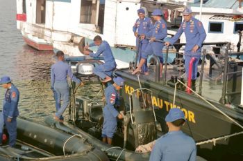 Ditpolairud Polda NTT memastikan armada laut siap untuk prosesi laut Semana Santa