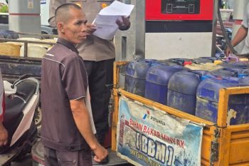 Polres Pasaman Barat cek pendistribusian BBM bio solar di SPBU