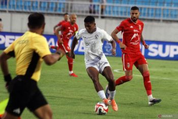 Arema terapkan low block saat imbangi Malut karena pemain kunci absen