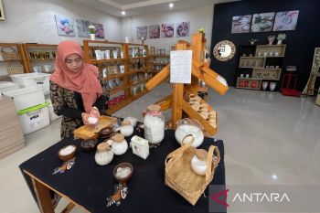 DPRD Kota Cirebon siapkan Raperda Koperasi dan UMKM, dorong perlindungan usaha