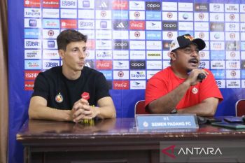 Empat pemain Semen Padang hampir dipastikan tak bermain lawan Persib