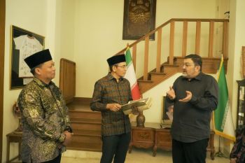 Temui Dubes Boroujerdi, TGB ungkap solidaritas kepada rakyat Iran