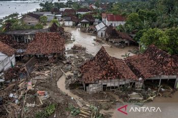 BNPB: Jumlah pengungsi banjir Demak jadi 2.839 jiwa