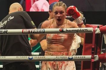 Mantan juara dunia Wilder bungkam Chisora dengan kemenangan angka