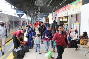 340 ribu orang gunakan kereta api selama libur panjang Paskah
