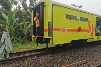 Perjalanan kereta api di wilayah KAI Daop 6 Yogyakarta dialihkan imbas kereta anjlok