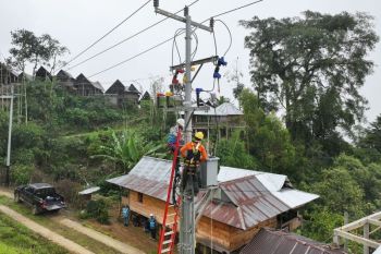 PLN UID Sulselrabar tekankan jarak aman 3 meter dari jaringan listrik bertegangan 20 kV