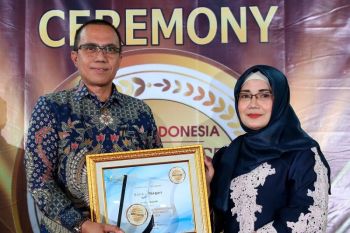 Bank Nagari raih penghargaan "The Most Valuable and Innovative Bank in Product and Service Quality"