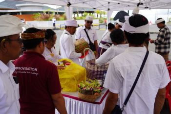 Besakih mulai larang penggunaan plastik sekali pakai selama Upacara IBTK