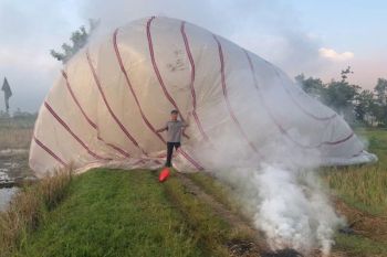 Polisi gagalkan penerbangan balon udara liar di Tulungagung