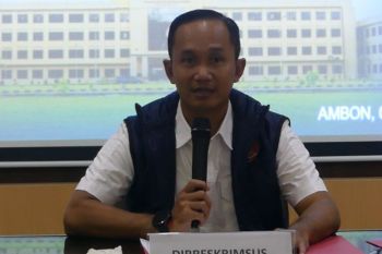 Polda Maluku tetapkan tiga tersangka penimbun dan pengoplos BBM setelah jalani pemeriksaan