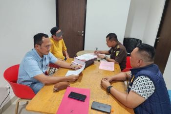 Polda Babel limpahkan tersangka praktik pengoplos gas LPG subsidi ke Kejari Pangkalpinang