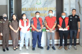 Kejari Belawan tahan empat tersangka korupsi peningkatan jalan KA