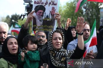 Pemimpin Tertinggi Iran setujui gencatan senjata, negosiasi dengan AS