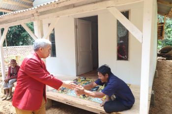 UPI merenovasi rumah tidak layak huni selama 20 tahun di Bandung Barat