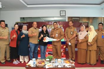 Bank Sumsel Babel serahkan hadiah utama undian Tabungan Pesirah di Tanjung Pandan