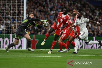 Manuel Neuer tegaskan Bayern tak boleh terlalu percaya diri hadapi Real Madrid