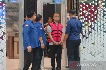 Kejagung tetapkan Riza Chalid tersangka korupsi Petral, status masih buron