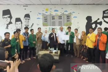 Diskusi publik, Andre Rosiade jawab kritik Forum BEM Unand soal MBG, KIP dan Infrastruktur Sumbar