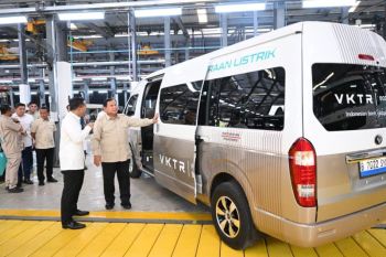 Prabowo launchs EV plant in Magelang, targets higher local content