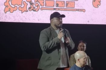 Joko Anwar hadapi fobia lubang pada poster "Ghost in the Cell"