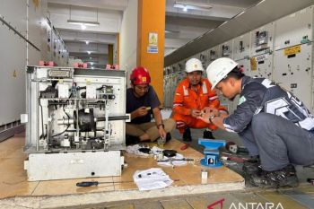 Gerak Cepat PLN UPT Pekanbaru, Perkuat Keandalan Pasca Idulfitri Lewat Perbaikan PMT 20 kV