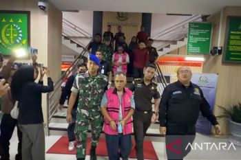 Kejaksaan tinggi Jambi tahan tersangka korupsi pengadaan tanah jalan pelabuhan