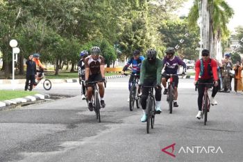 Bio Farma sudah menerima vaksin COVID-19 untuk uji klinis