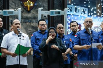 Hukum kemarin, Riza Chalid tersangka hingga Hajir Her diperiksa