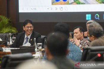 Indonesia relies on structural economic reforms to face energy crisis