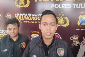 Polisi ringkus komplotan pencuri minimarket bermodus jebol tembok