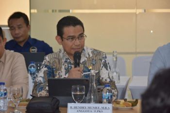 Anggota DPR minta pemerintah kontrol komersialisasi air bawah tanah