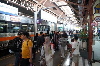 Kereta Api Semakin Memikat, KAI Group Layani 128,05 Juta Pelanggan pada Triwulan I 2026