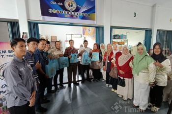 PT Timah resmikan Gerai Komunitas UMKM dan Kreatif di Pelabuhan Tanjung Maqom Kundur